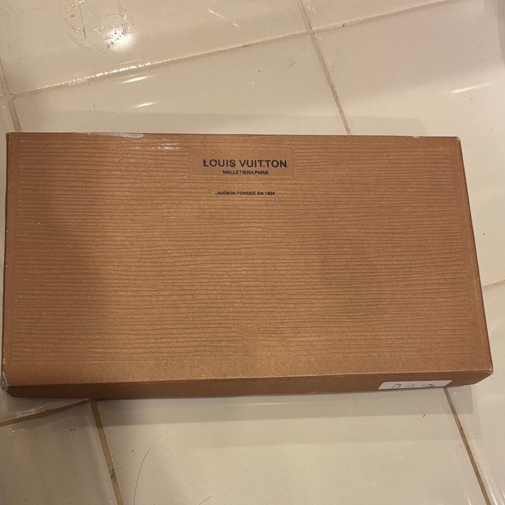 Louis Vuitton Tan Box